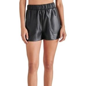 BB DAKOTA BY STEVE MADDEN Faux The Record Faux Leather Shorts In Black